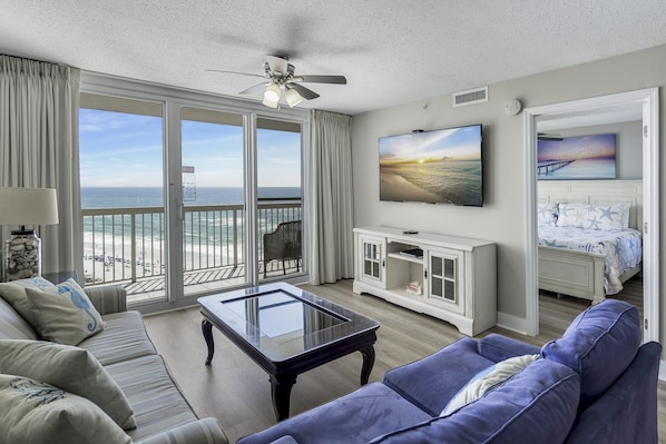 Sweeping views of the Gulf and the beach
