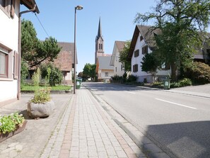 Ferienwohnung Kirschblüte-OUTSIDE