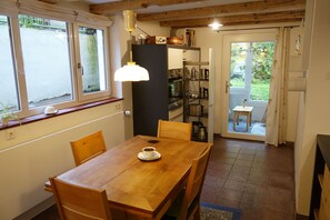 Ferienwohnung Teich 11, 126qm, Garten, 2 Schlafzimmer, max. 6 Personen-Küche