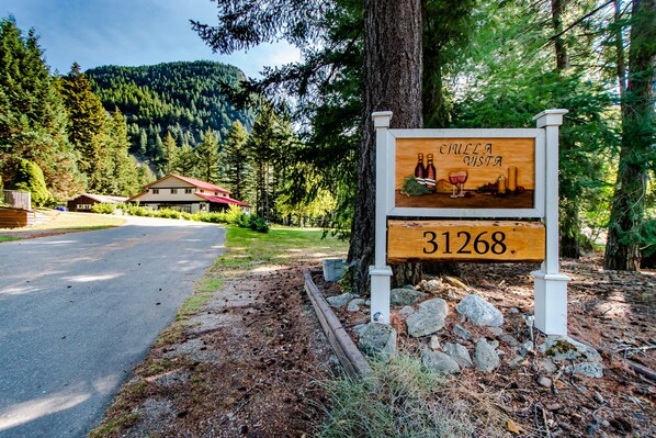 driveway up to the chalet