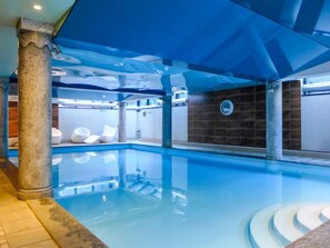 Pool Indoor