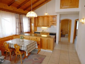 Kitchen / Dining Room