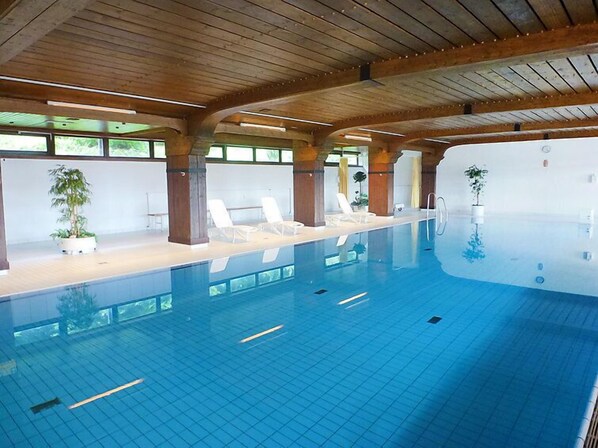 Pool Indoor