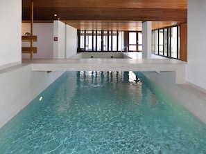 Pool Indoor
