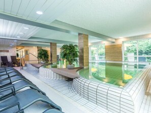 Pool Indoor