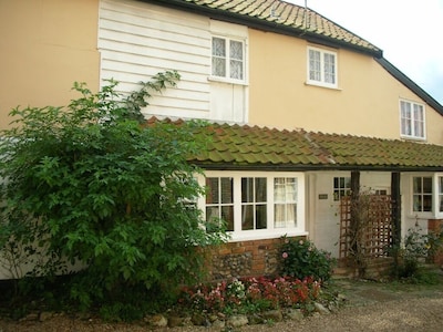 Freistehendes Cottage mit 3 Schlafzimmern im Waveney Valley