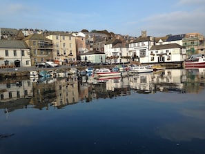 Harbourside in Falmouth- 5 mins walk from the house