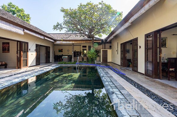 private pool