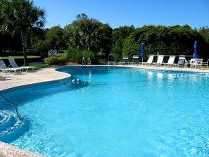 Inverness pool & sundeck