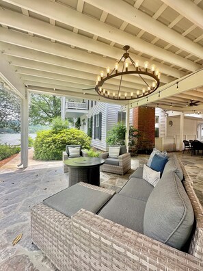 Fire pit & a beautiful view!