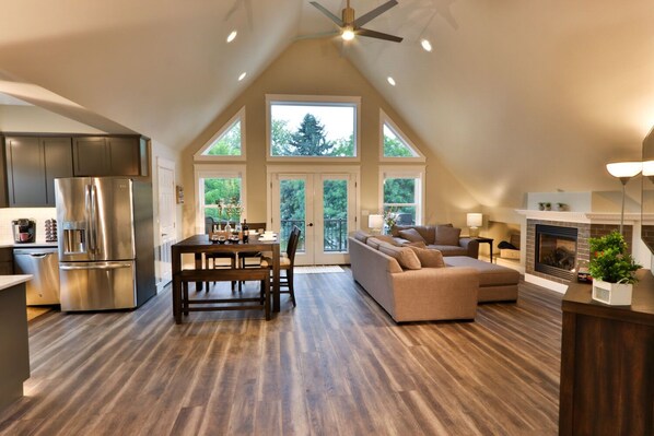 Bright Open Living Room, Dining Room and Kitchen