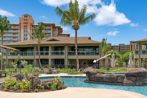 1st Floor walkout, steps to the pool