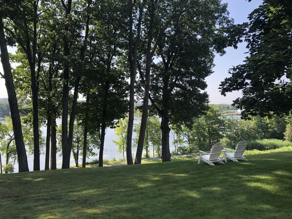 Beautiful and spacious Saratoga Lake front Home - 5 bedrooms