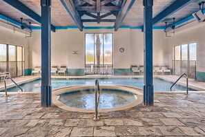 Indoor spa tub