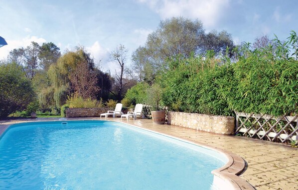 pool