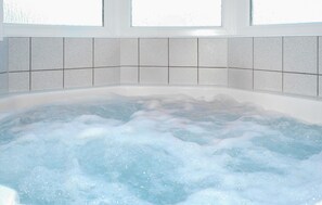 Bain à remous intérieur