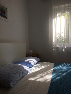 The room 2