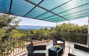 balcony-terrace