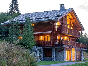 Außenseite Ferienhaus [Sommer]