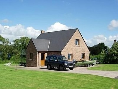 Lakeside Lodge Eingebettet am Ufer des Lower Lough Erne