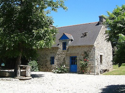 Lustruyen Cottage (2 Schlafzimmer, Schlafmöglichkeiten für 4/6)