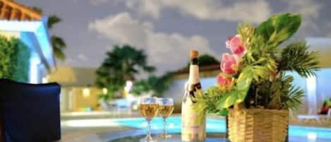 Wining and dining in the backyard with private pool