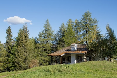 SPLENDID CHALET IN THE MIDDLE OF NATURE, IDEAL FOR FAMILIES, RELAX LOVERS 