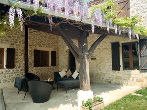 front seating area