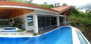 Pool, jacuzzi and front patio