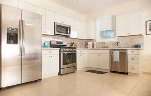 Kitchen with all brand new GE appliances.