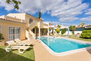 algarve villa holidays
