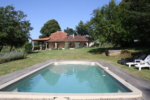 Pool and rear terrace