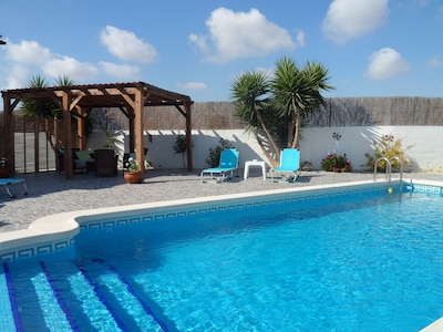 Luxuriöse freistehende Villa mit privatem Pool in Costa Calida