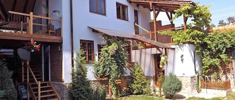 Casa Pelu • Bauernhaus am Fuße der Karpaten, Sibiu, Siebenbürgen, Rumänien