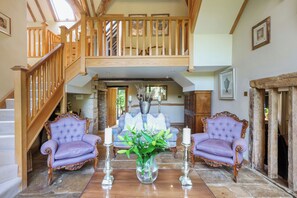The grand hall beneath the vaulted atrium. 