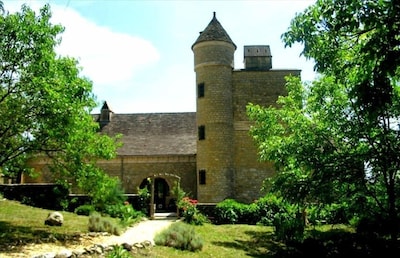 Your Own Petit Chateau Near Sarlat Private Pool And Tower With Battlements Saint Andre Dʼallas