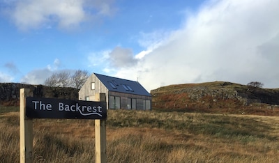 Eco and back friendly modern house, amazing views from all rooms, by Dunvegan