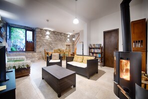 Main Living , ground floor