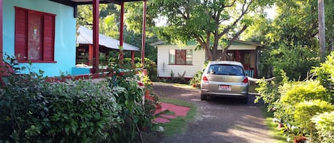 Shades Cottage Yard