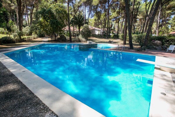 Super swimming pool!