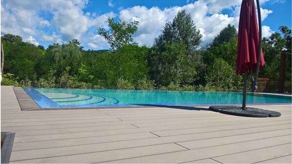 Pool View at Jardine HIlls