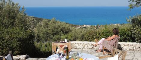 terrace & sea views