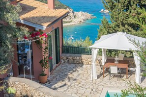terrace & sea view
