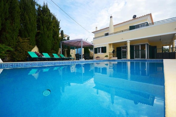 Pool ,Sun terrace and Villa