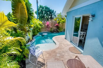 Perfect Family Vacation home just off the beach! Private Pool!