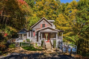 White Pine Cabin - Welcome to White Pine Cabin