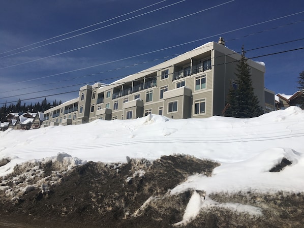 South side of The Monashee Inn.