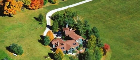 Surrounded by mountains, your private enclave in Vermont