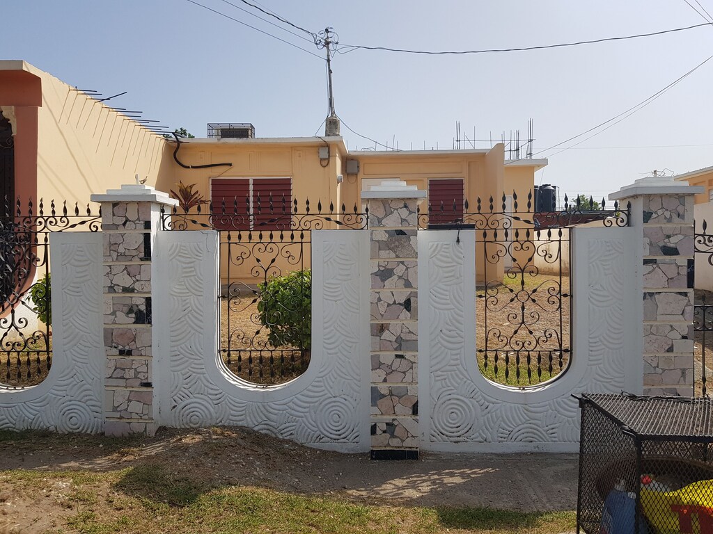Central 2 Bedroom In Portmore Pines Portmore Jamaica Bedroomvillas Com