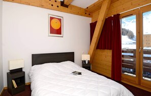 Drift to sleep in the comfortable Double bed in the bedroom. (PLEASE NOTE that the bedroom may NOT feature balcony access).